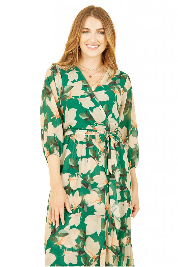 Yumi Green Blossom Wrap Midi Dress With 3/4 Sleeves Tradegala Yumi Green Blossom Wrap Midi Dress With 3/4 Sleeves Tradegala